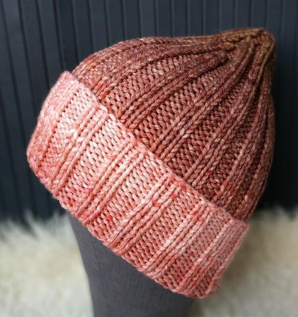 Шапка женская из мериноса экстрафайн Градиент