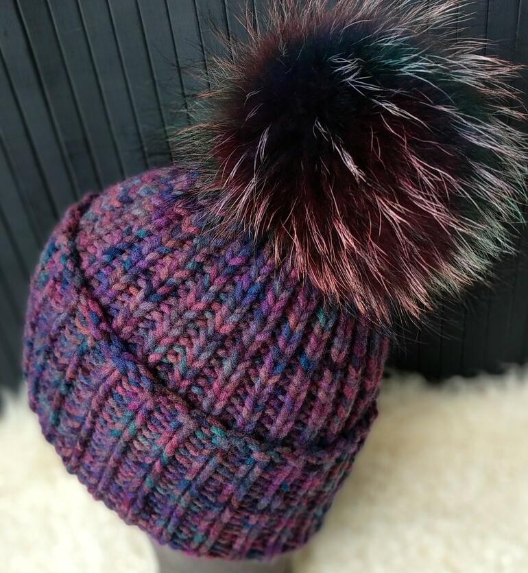 Шапка женская из кашемира и шерсти