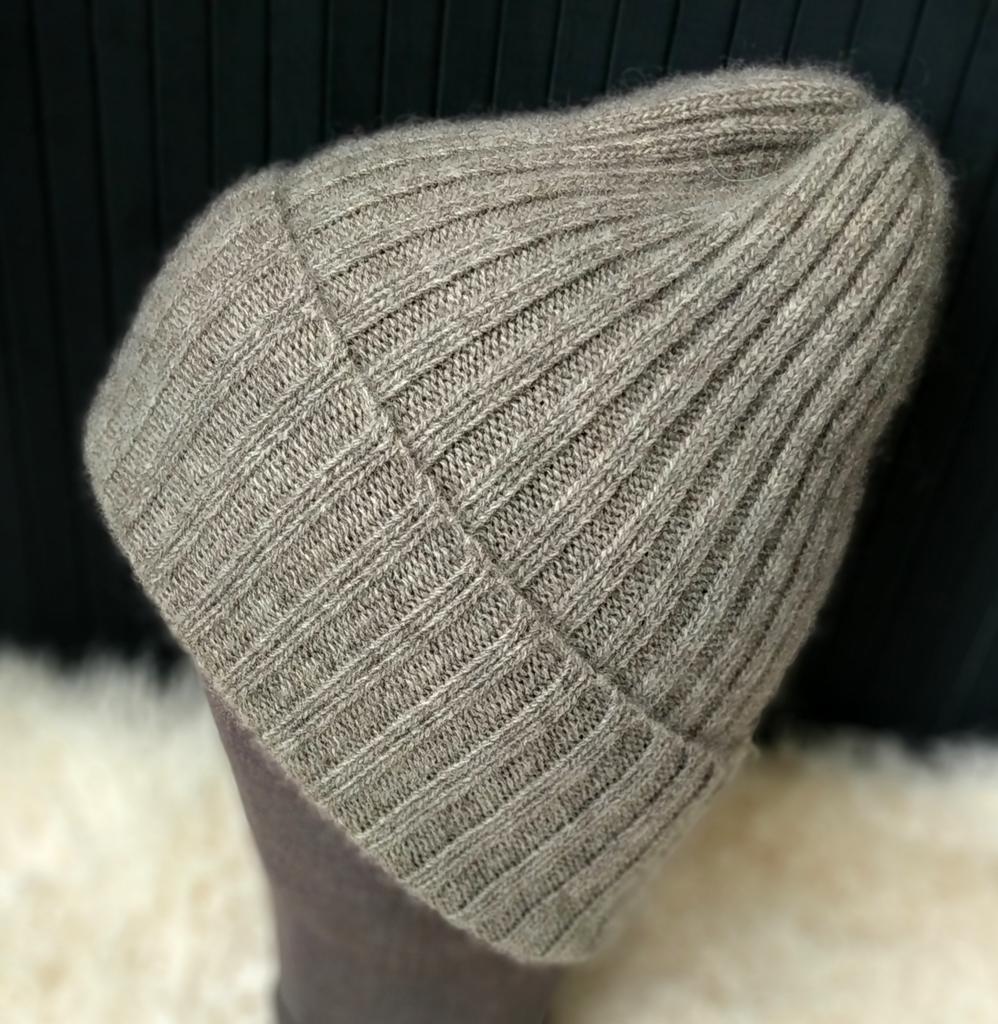 Шапка женская из пуха яка