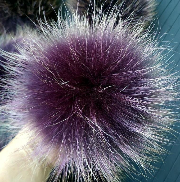 Меховой помпон Енот Фиолетовый бриз