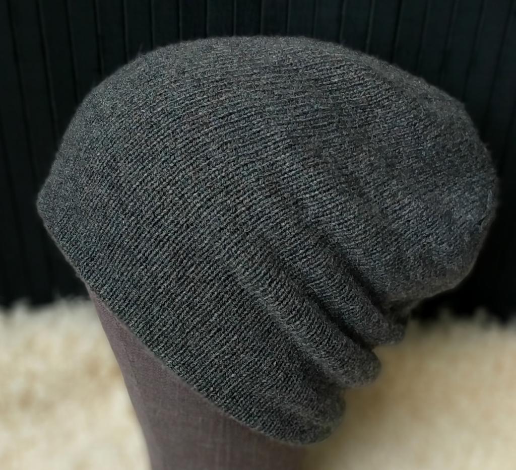 Шапка бини из кашемира Серый