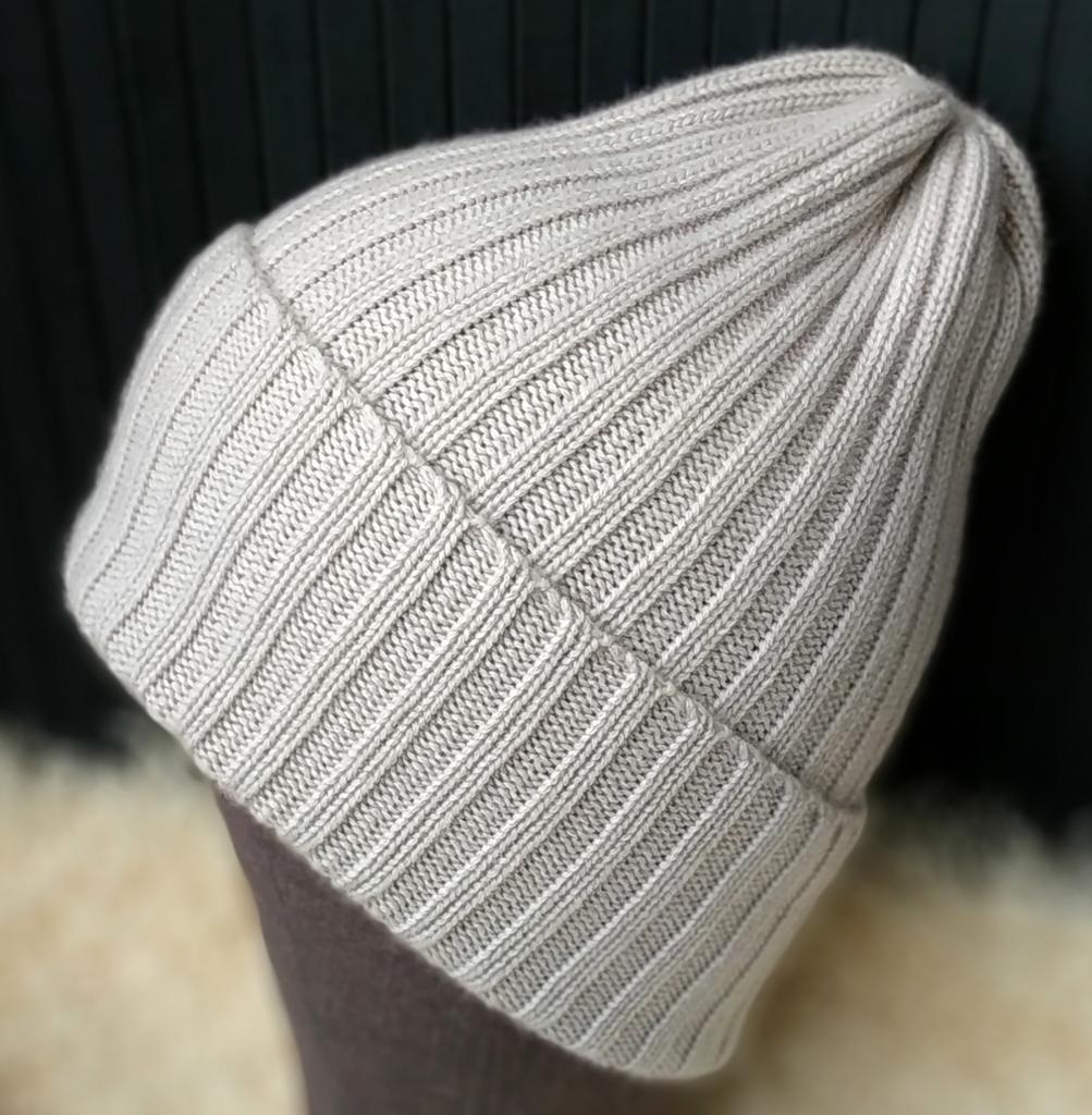 Шапка женская из кашемира Светло-серый