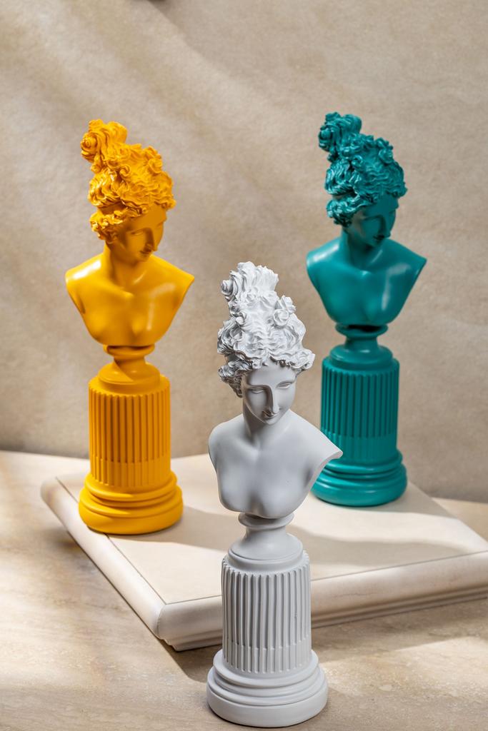 Статуэтка Клио