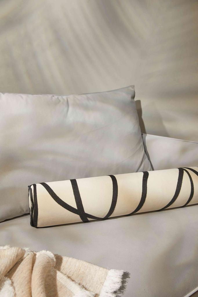 Декоративная подушка Валик - Белый 15х70