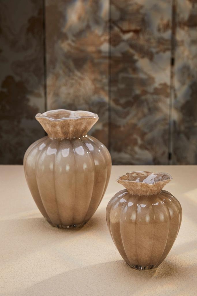 Ваза Чарвили