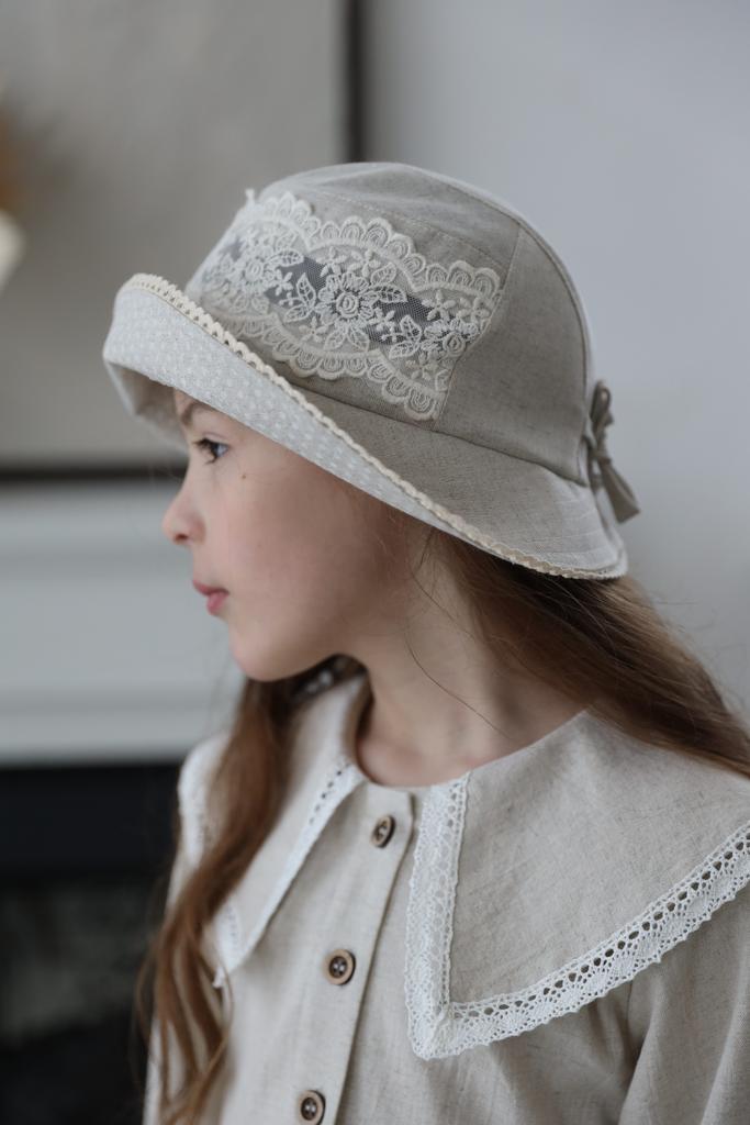 ГУ 01 шляпа для девочки Кружевница лен /горошек