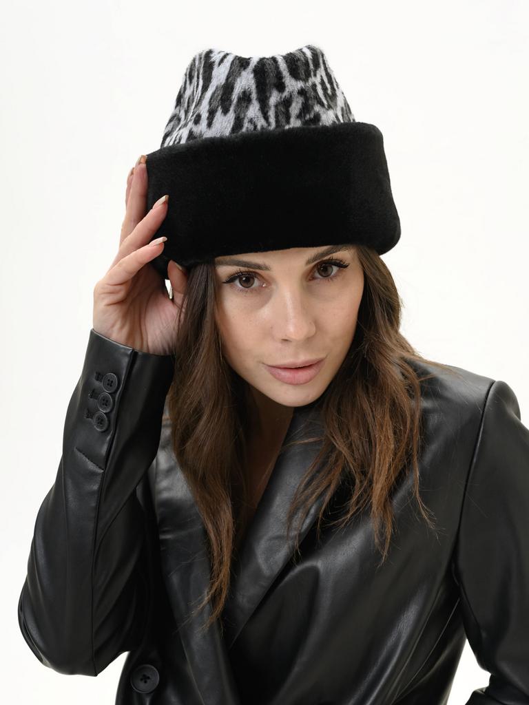 П26-28  Пилотка Леон серый  с  черным мехом