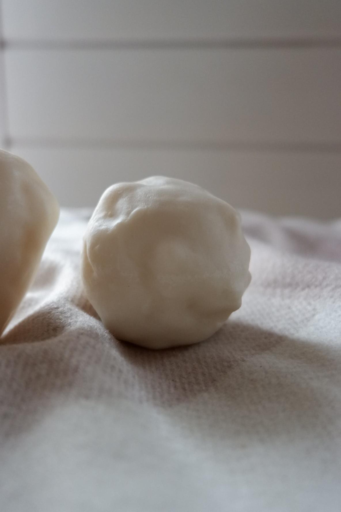 Молд Снежок