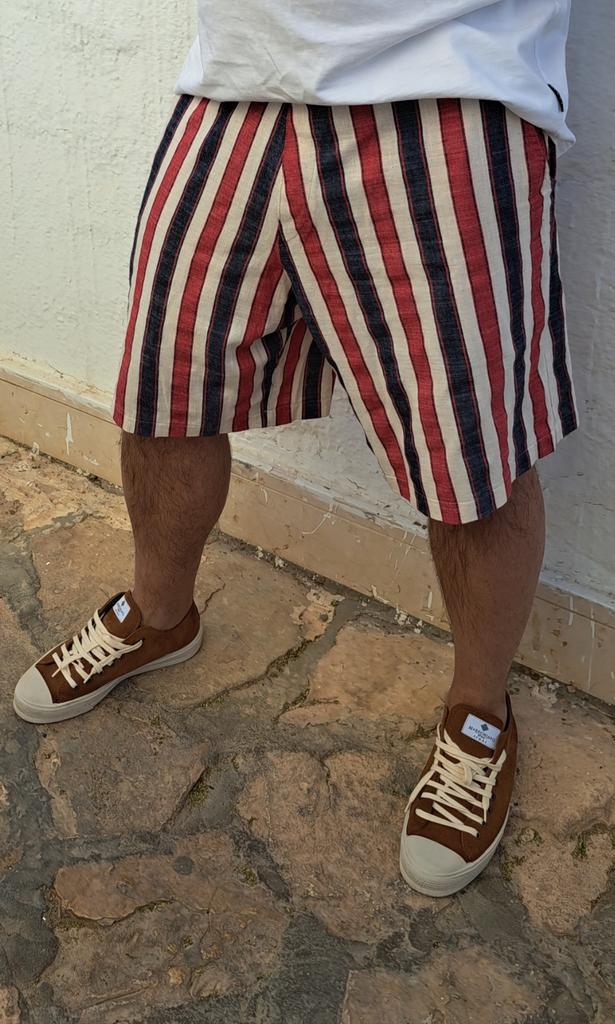 Шорты в полоску