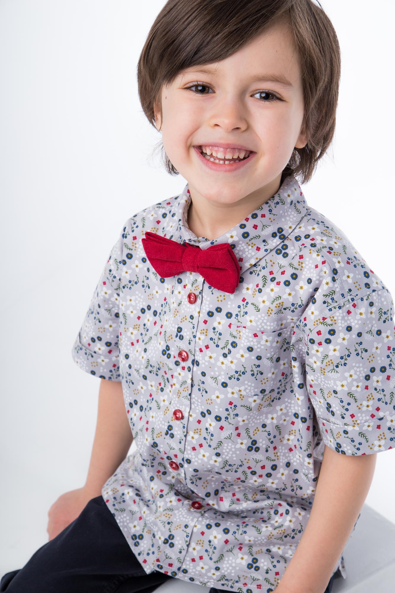 Рубашка "Цветы на сером" с коротким рукавом и отложным воротником