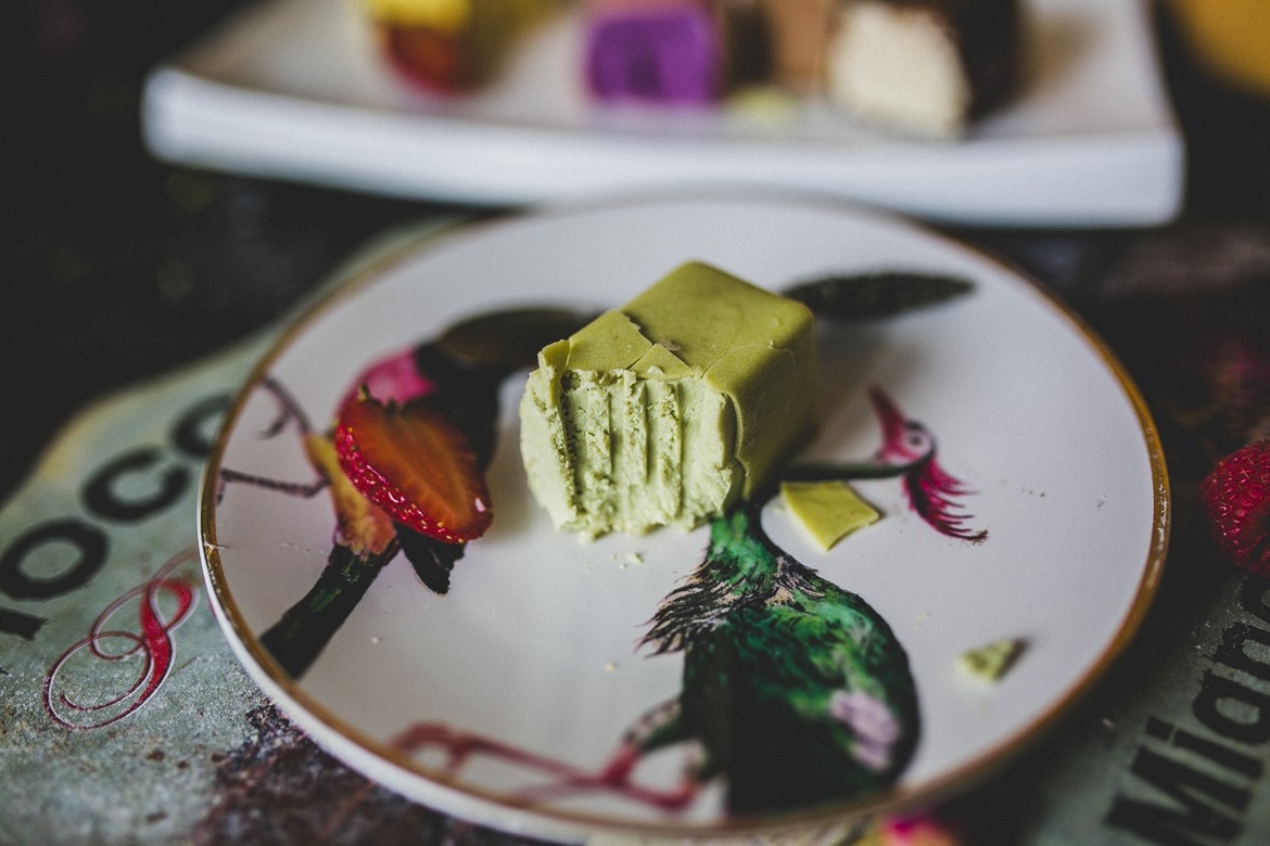 Сырок фисташковый в глазури