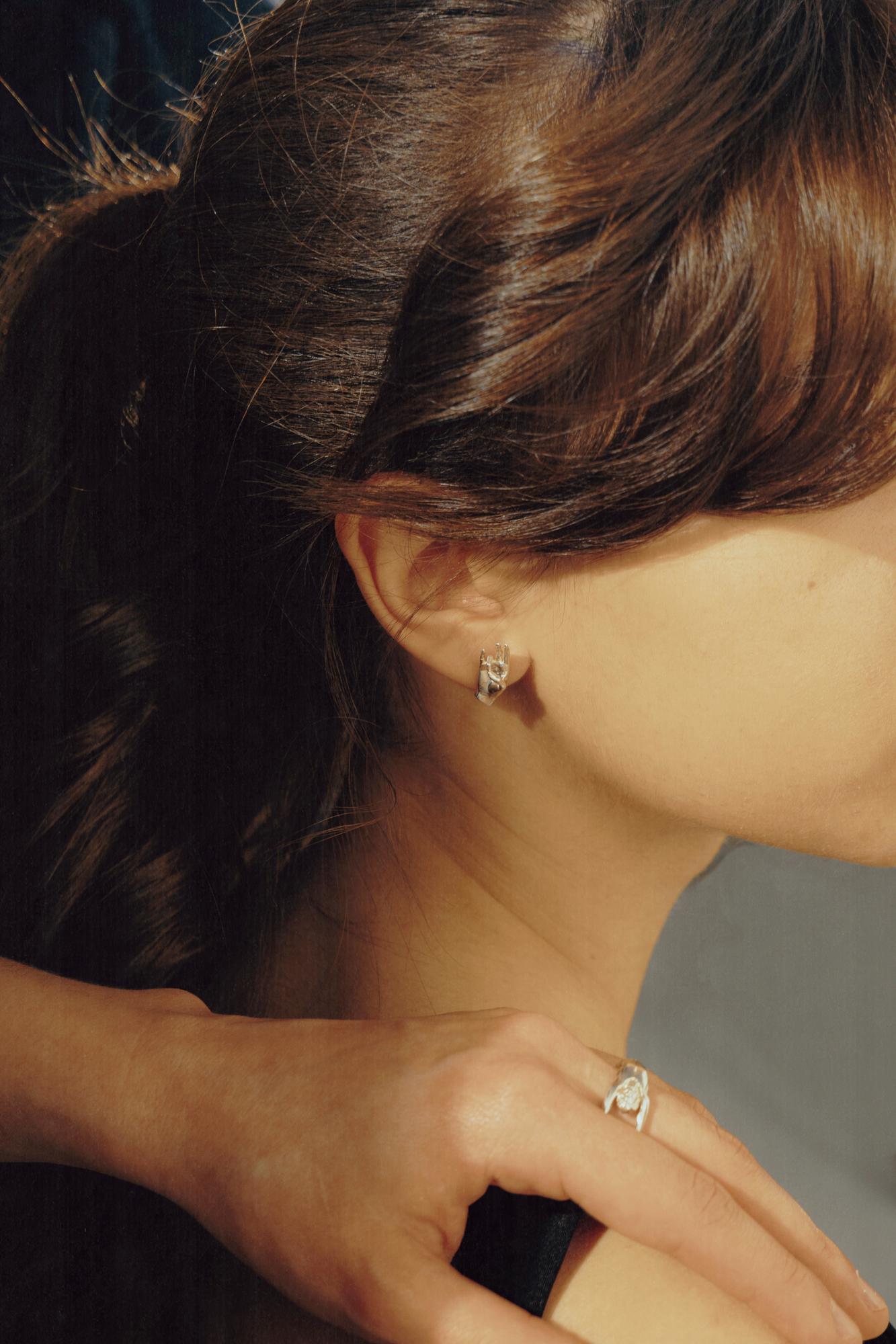 Серьга TalkingHands vol.1