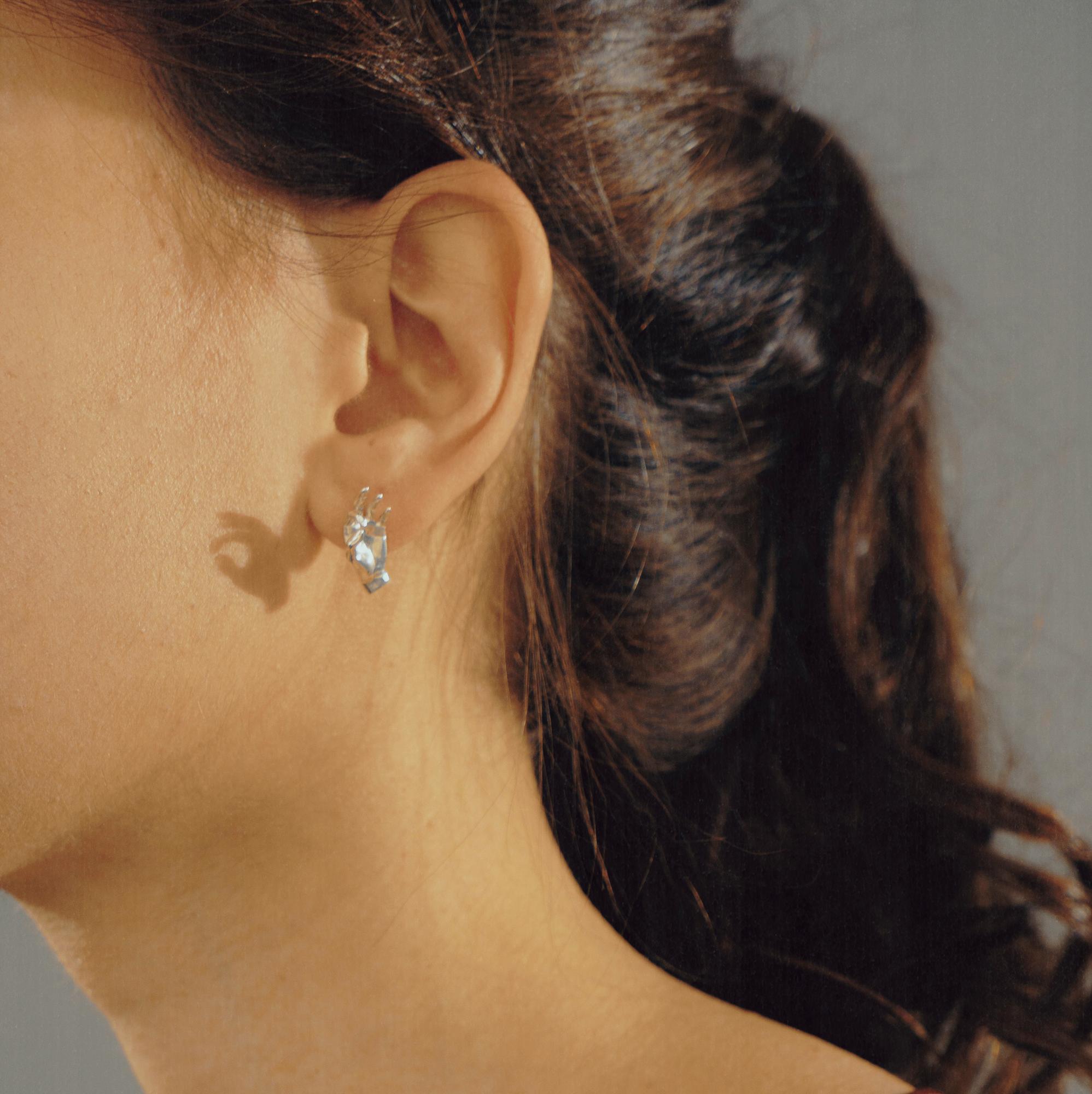 Серьга TalkingHands vol.2