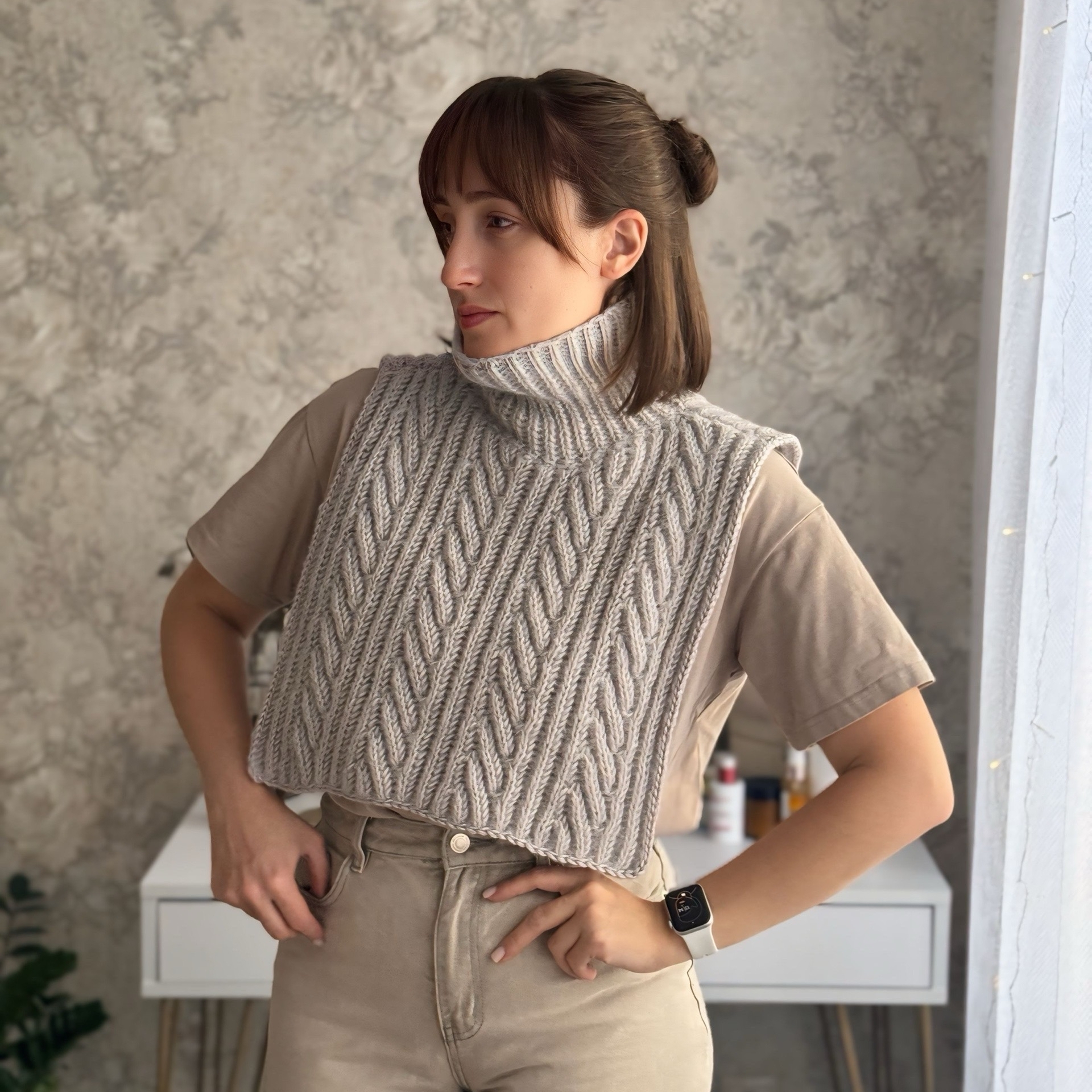 Мастер-класс по вязанию крючком манишки "Nora"