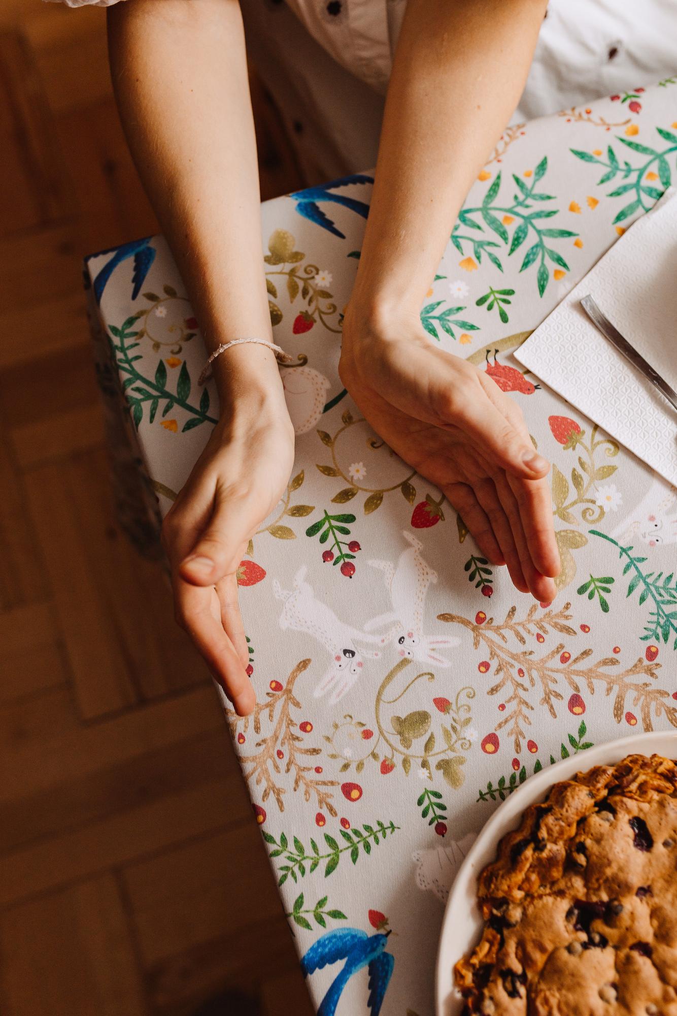 Скатерть - Принт Зайцы