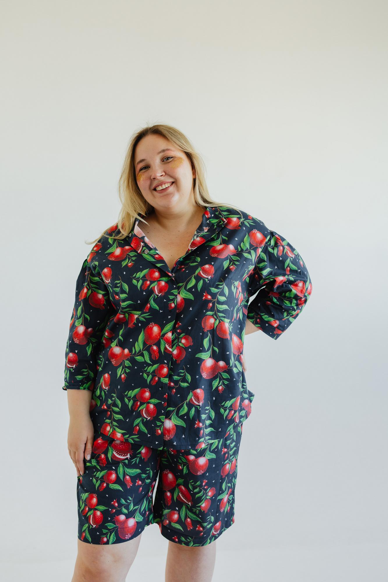 Костюм C Шортами - Принт Гранаты