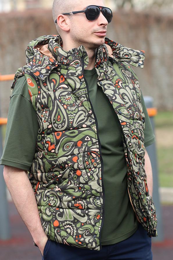 Жилетка мужская с капюшоном Хаки