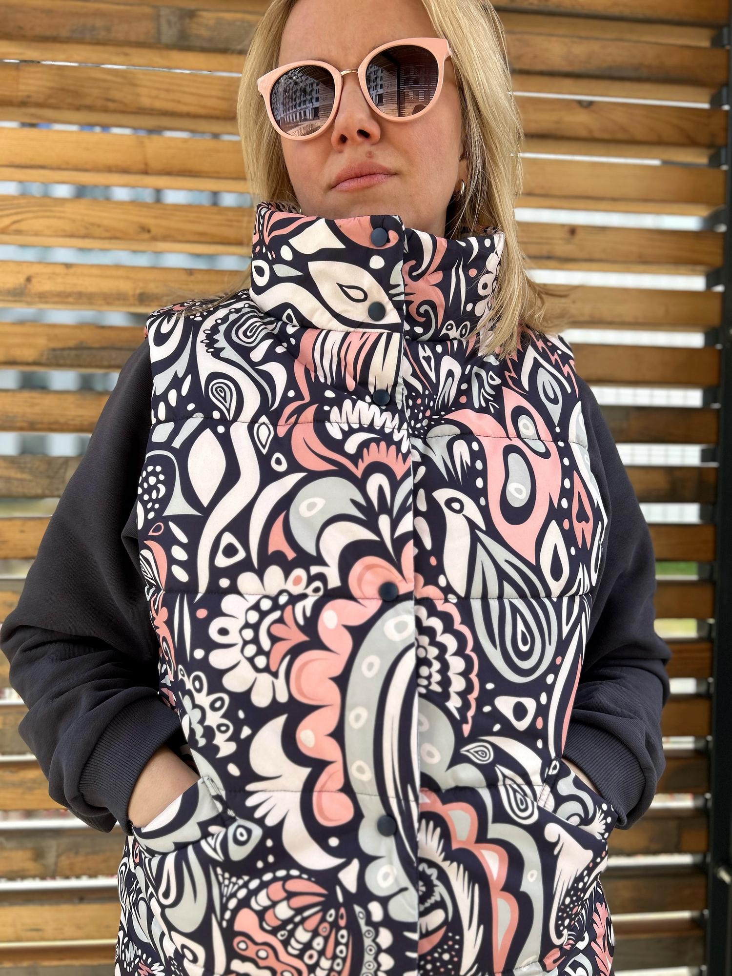 Жилетка женская утепленная Сирень