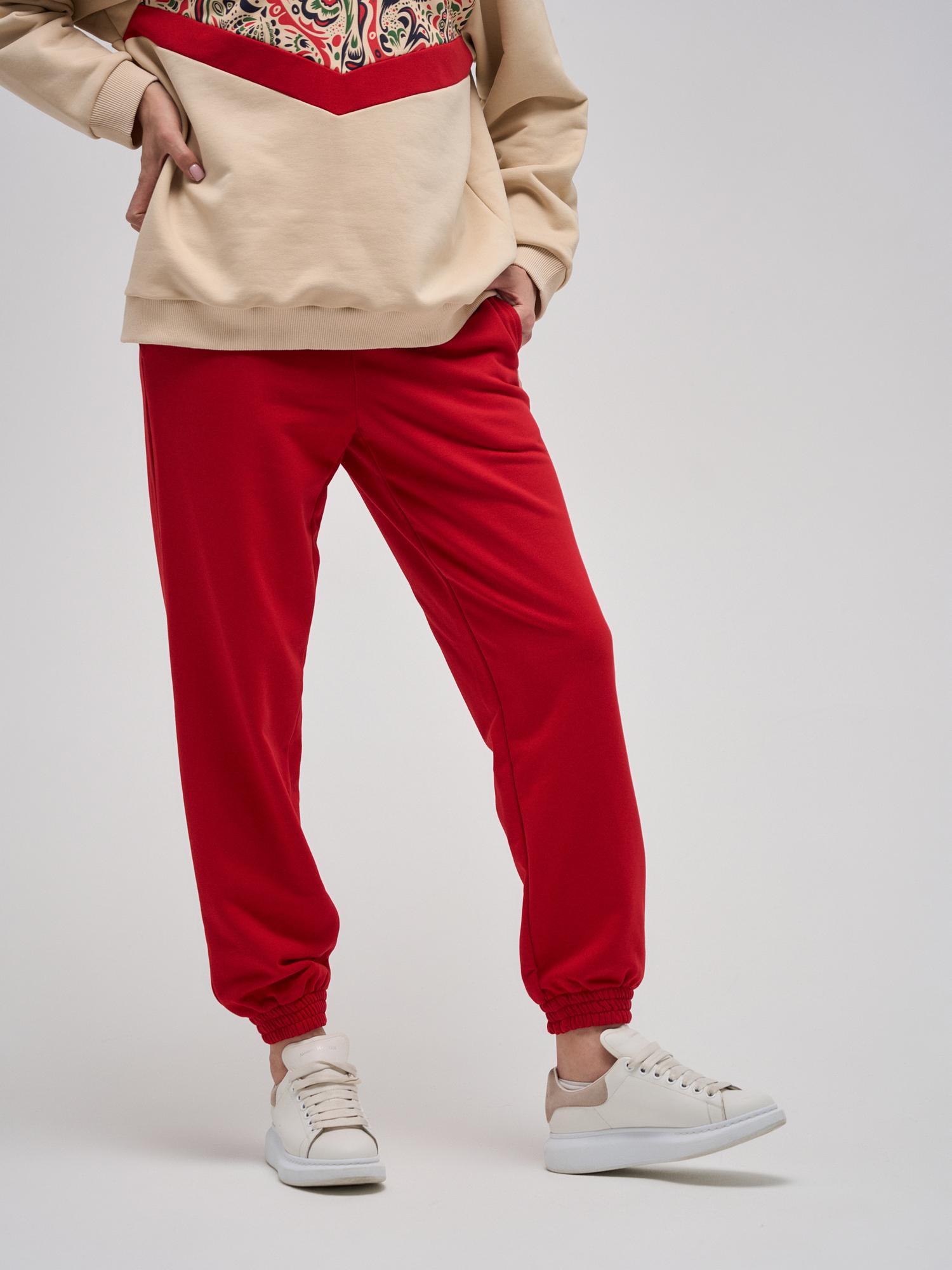 Спортивные брюки женские красные