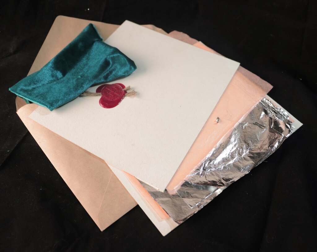 Поталь (имитация серебра)