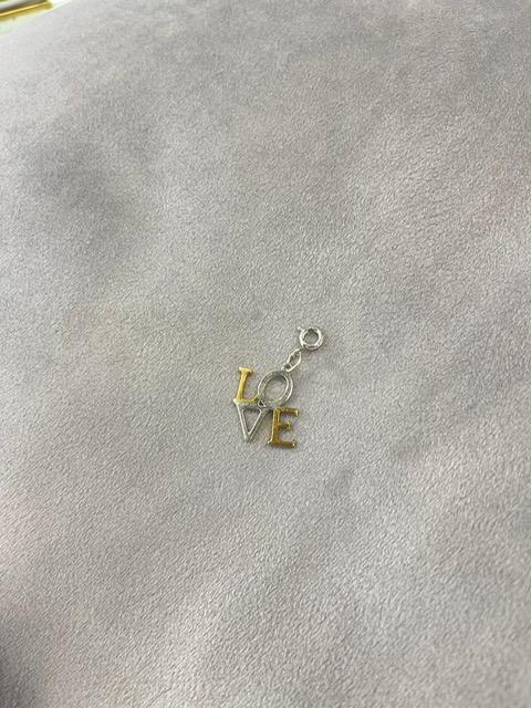 Подвеска Love с позолотой (на карабине) (Ag 925)