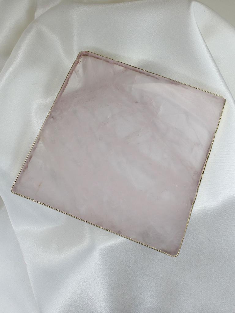 Срез квадратный из розового кварца (золото)