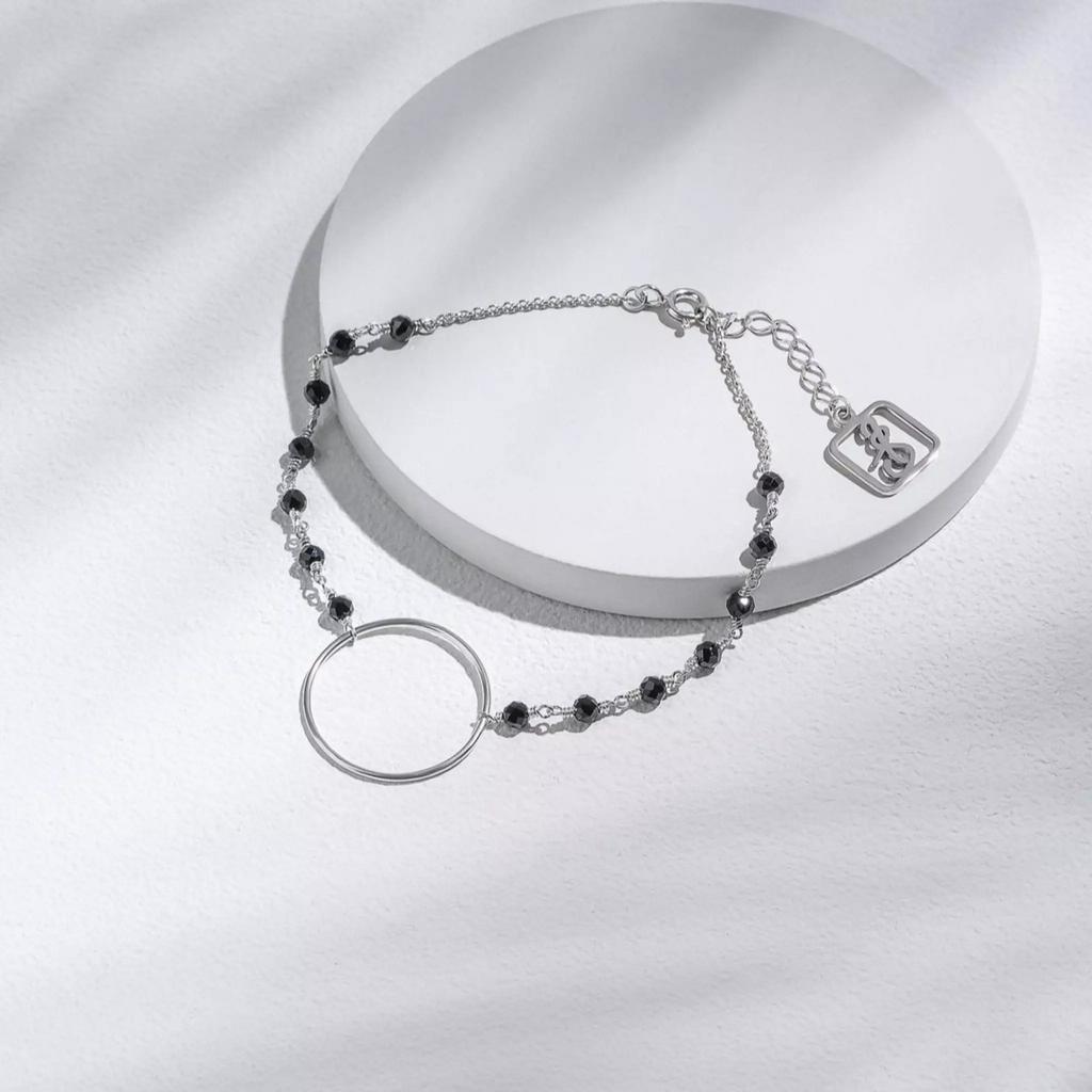 Браслет бесконечность с чёрным ониксом (Ag 925)