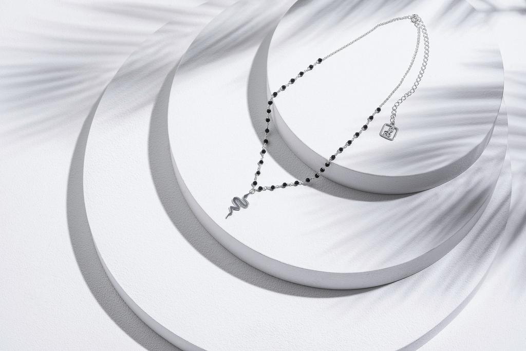 Подвеска с чёрным ониксом и змеёй (Ag 925)