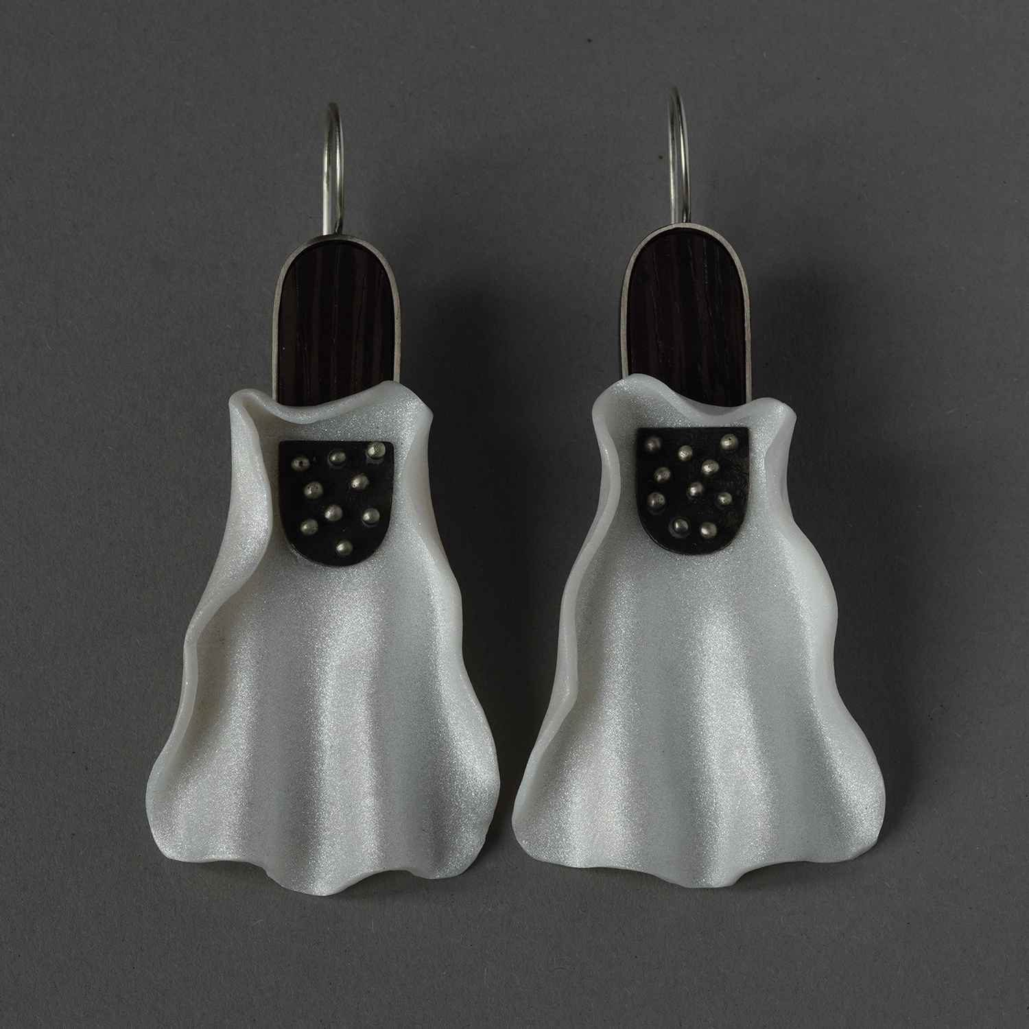 Серьги №3 из серии "Под защитой"