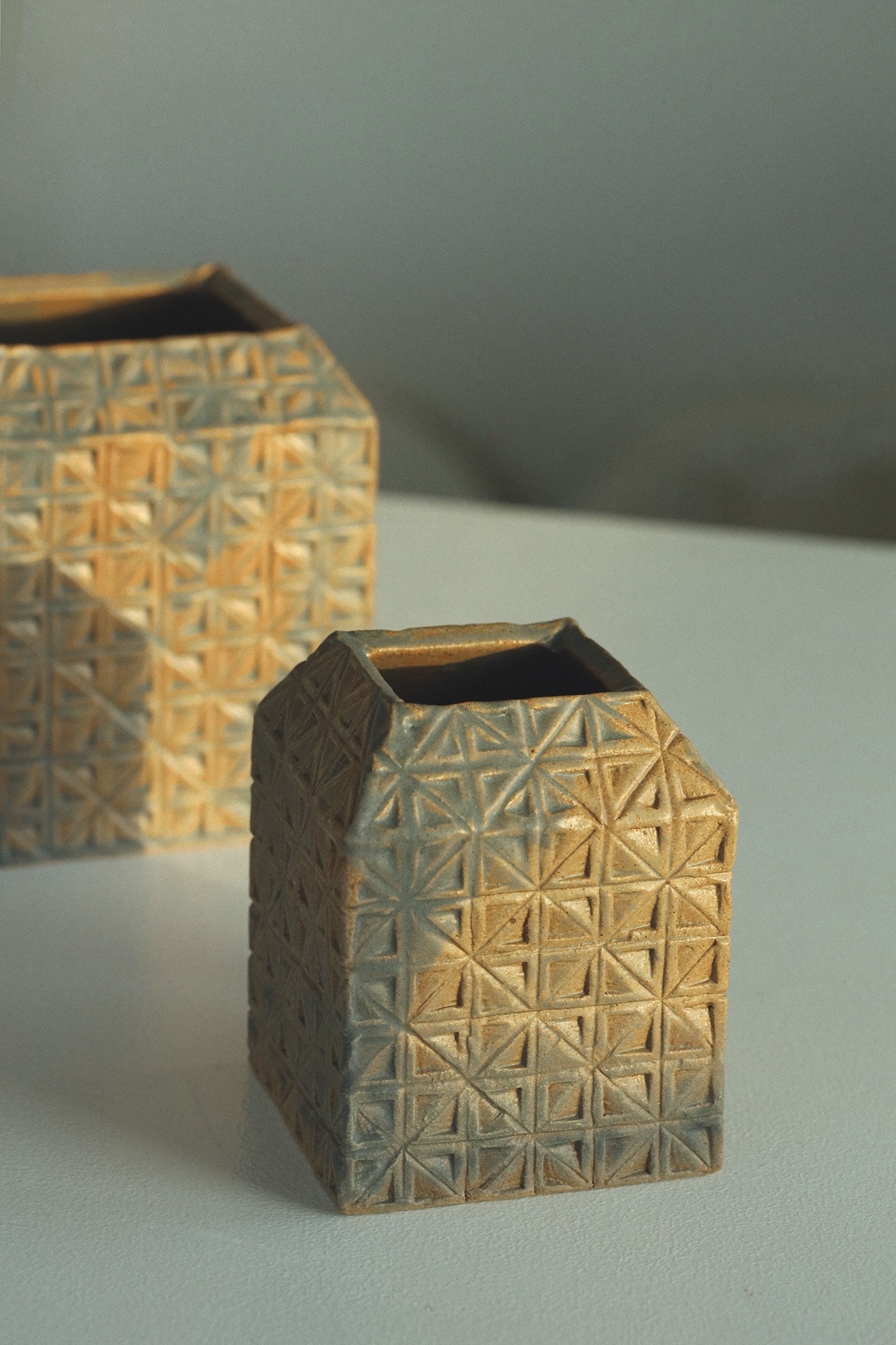 Резная ваза в русском стиле "Ларец"