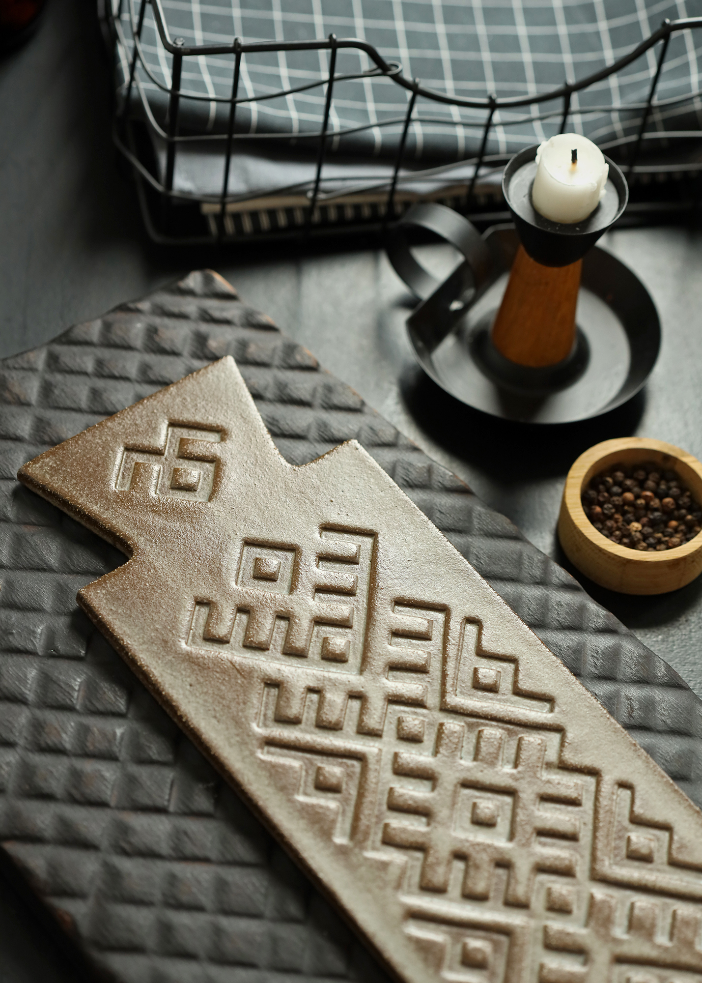 Доска для подачи "Ворон"