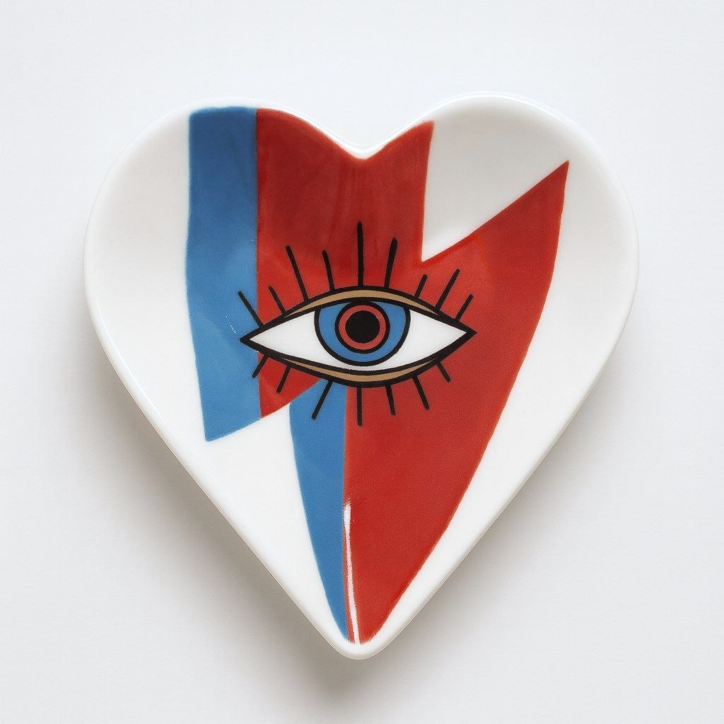 Пиала сердце. Дэвид Боуи