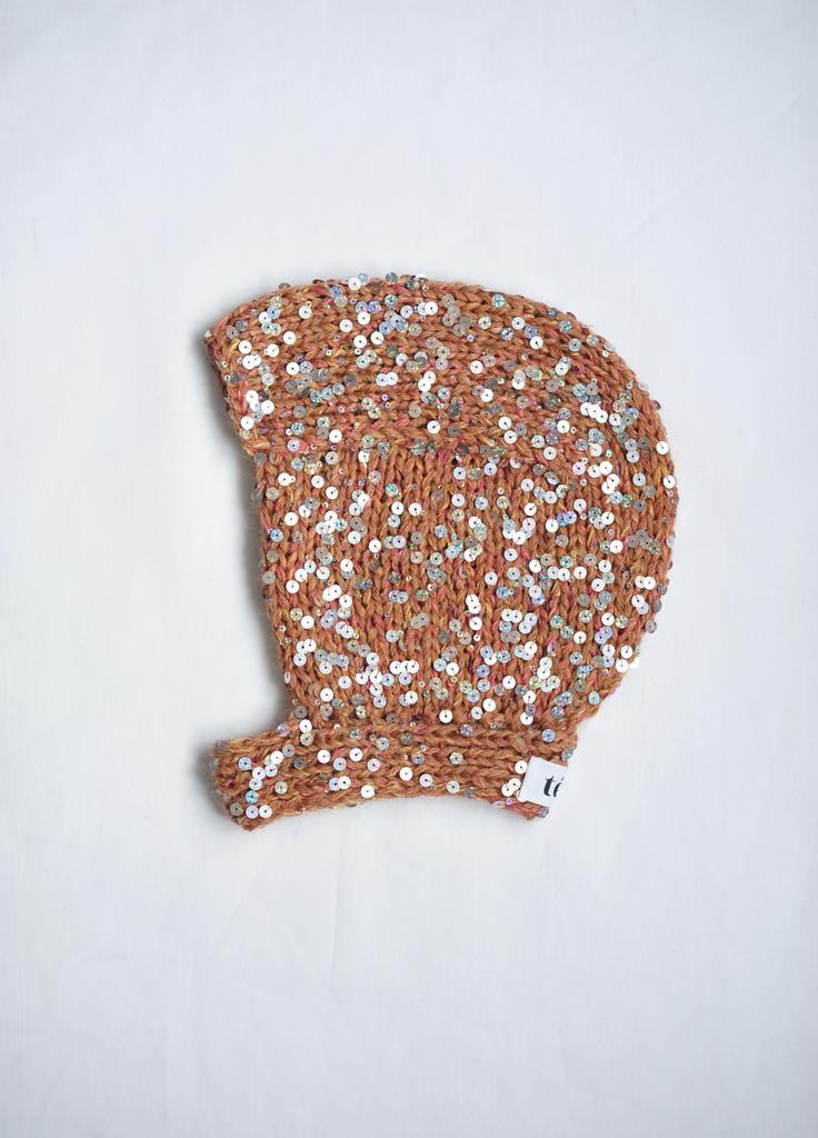 Чепчик с пайетками кэмел