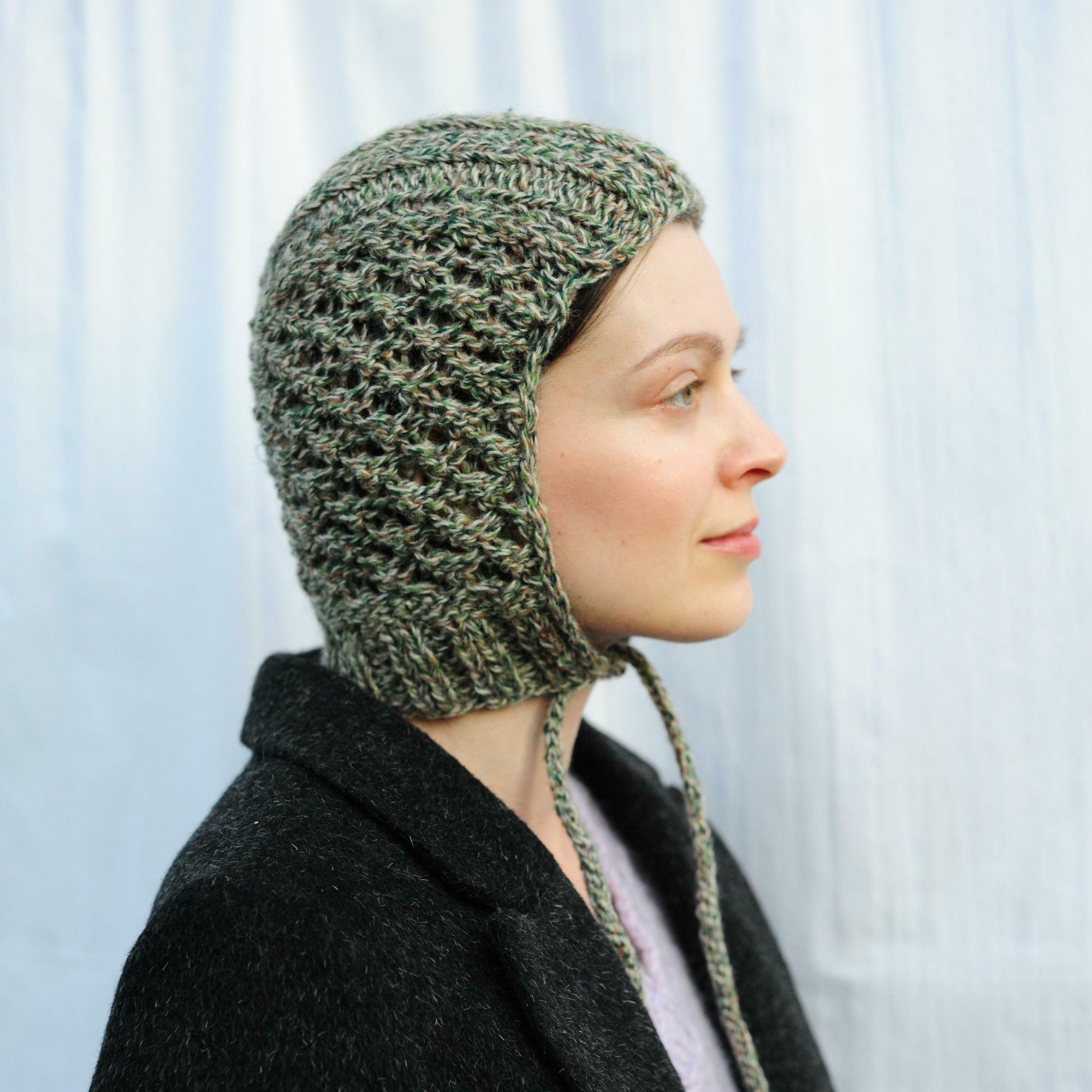 Чепчик ажурный из шетланда