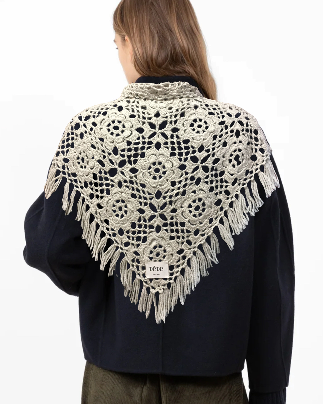 Шаль с кисточками