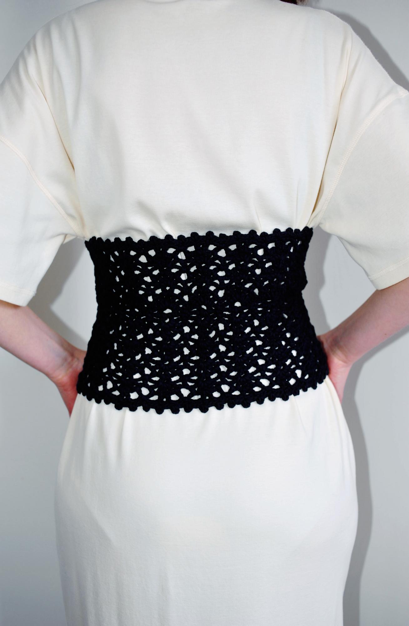 Корсет вязаный