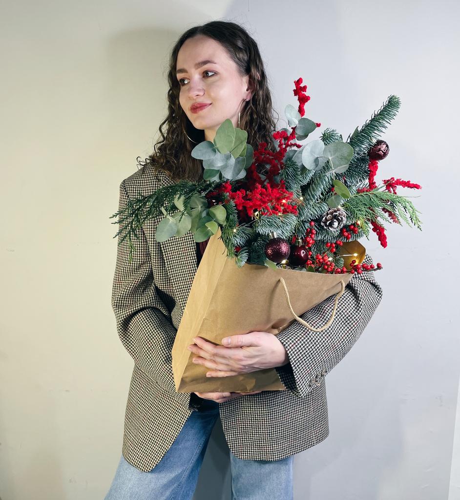 С Наступающим