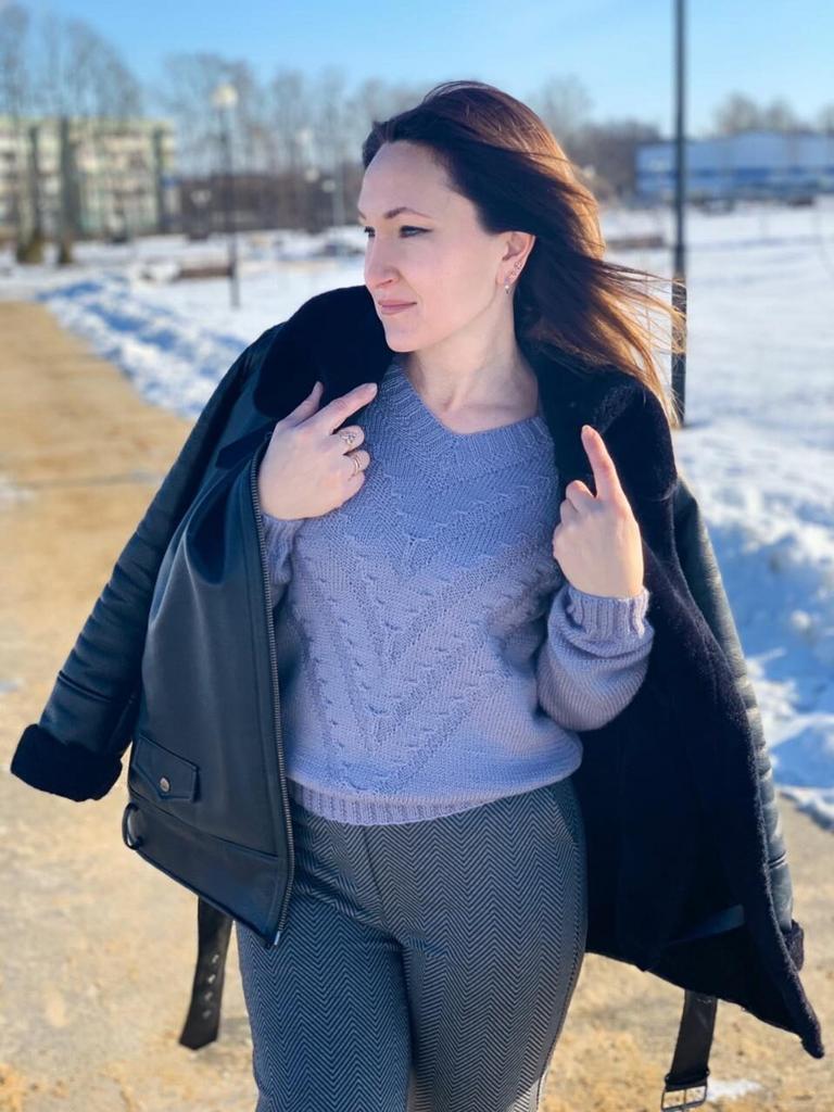 Описание вязания спицами Женский джемпер Лемпи