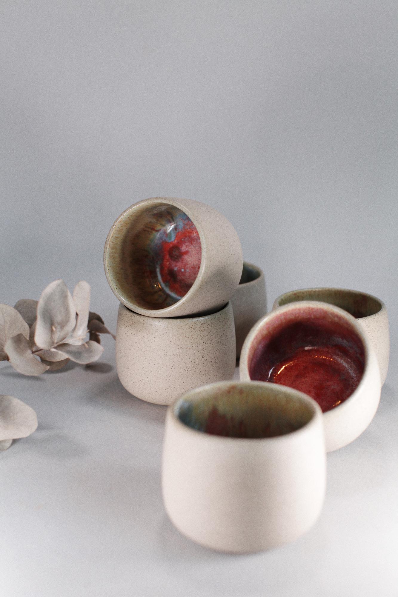 Pebbles С Красными Глазами