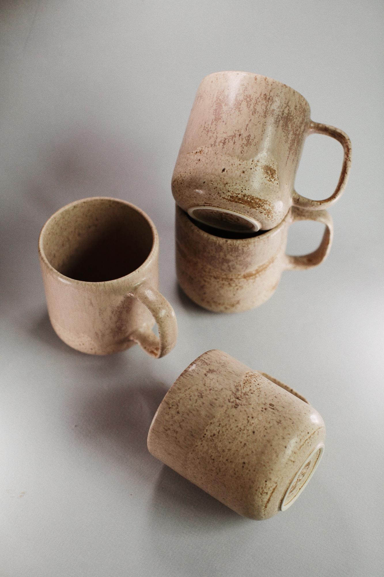 Capitello У Вас Мороженое Тает