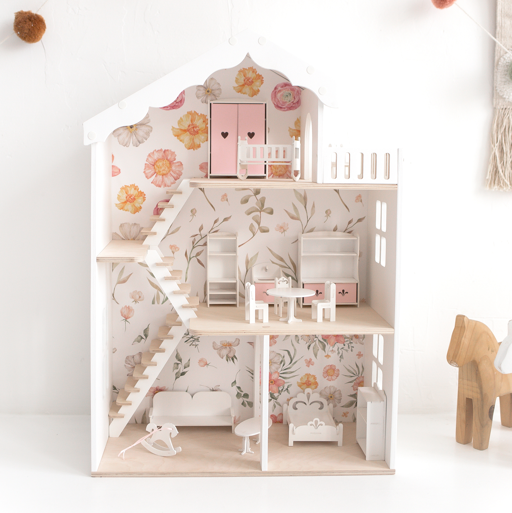 Домик кукольный "WHITE"