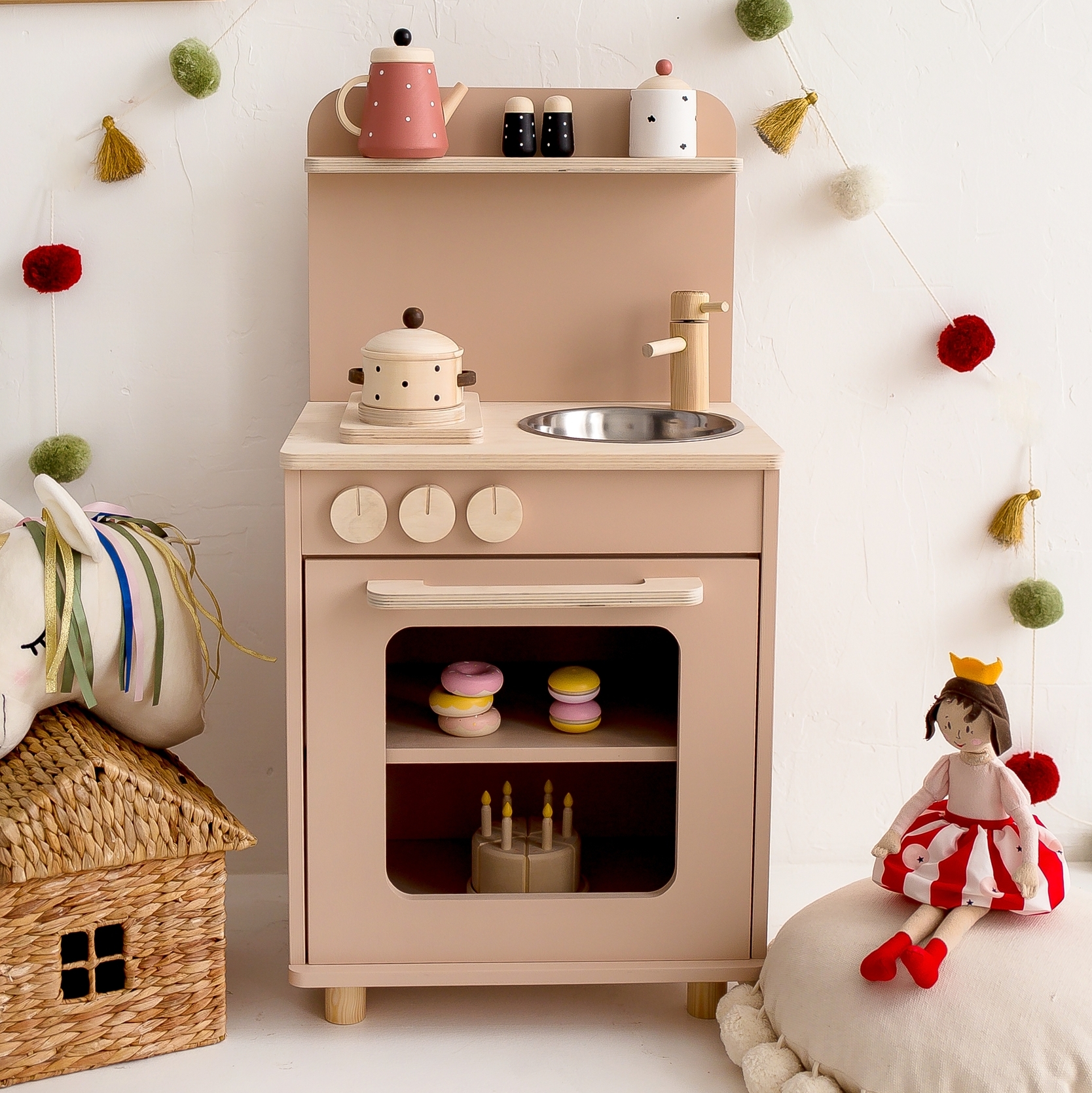 детская кухня деревянная