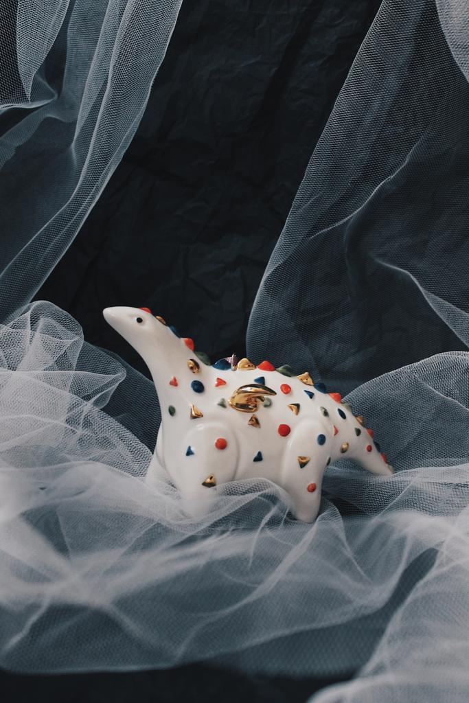 Дракон в конфетти