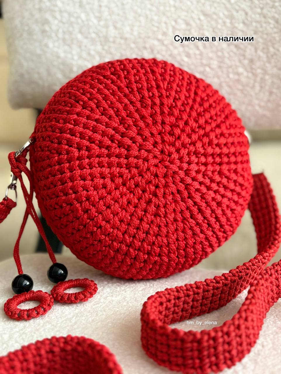 Вязаная сумка. Ручная работа. Цвет красный.