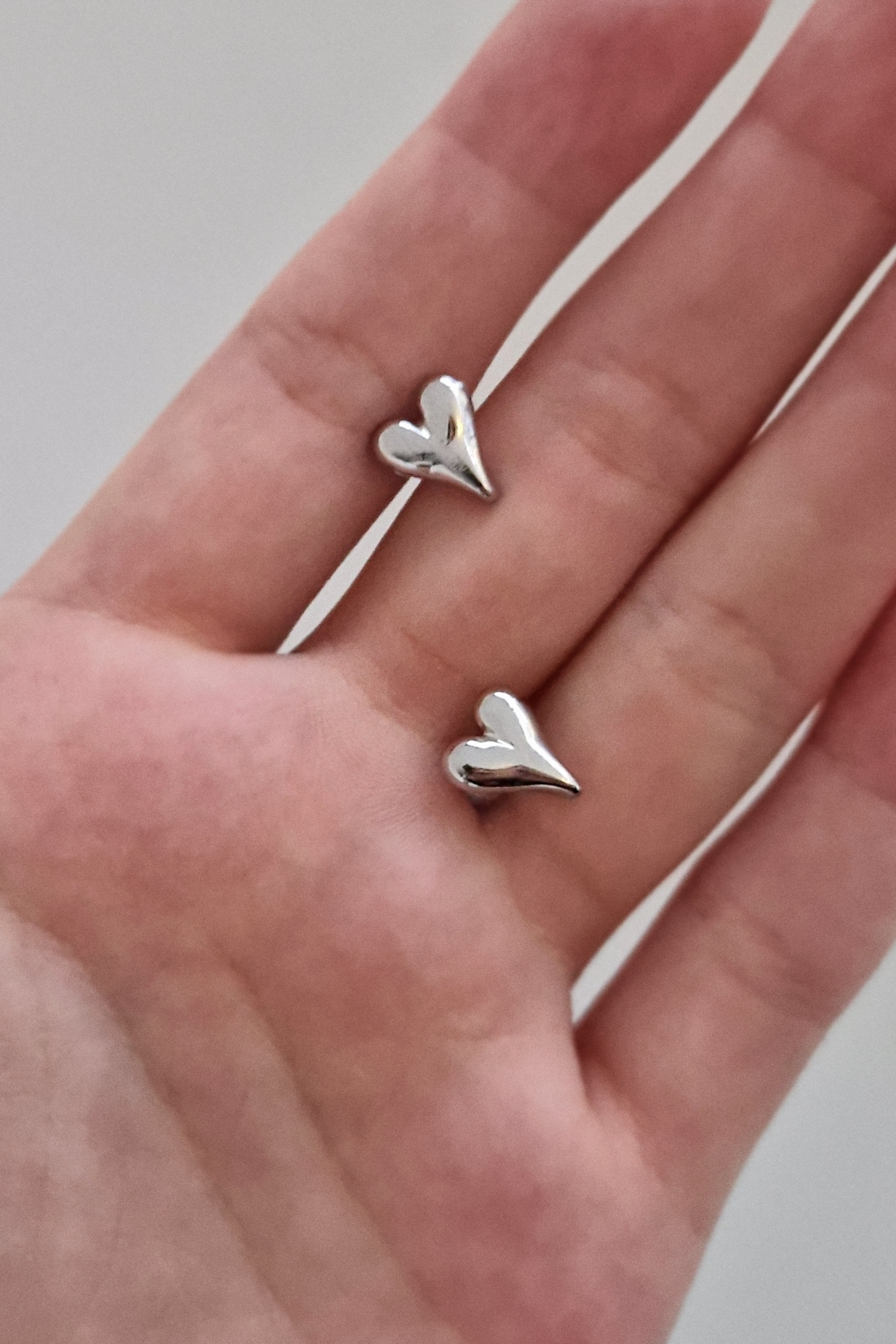 серьги сердечки гвоздики