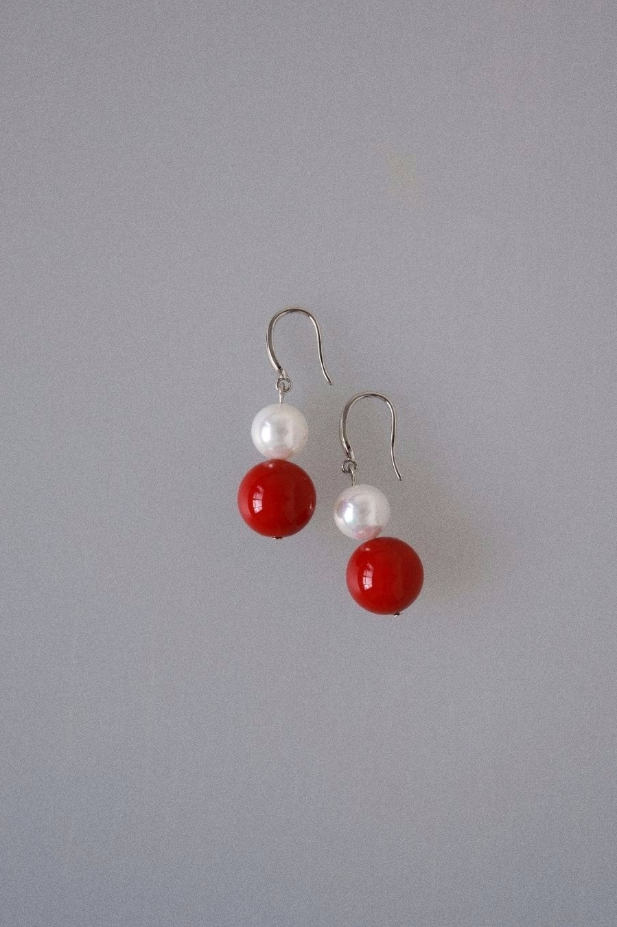 красные серьги