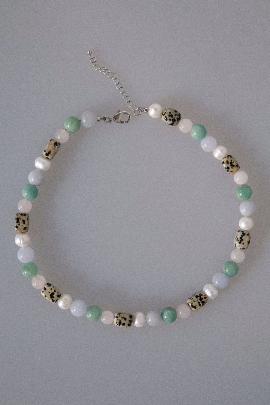 бусы из натуральных камней