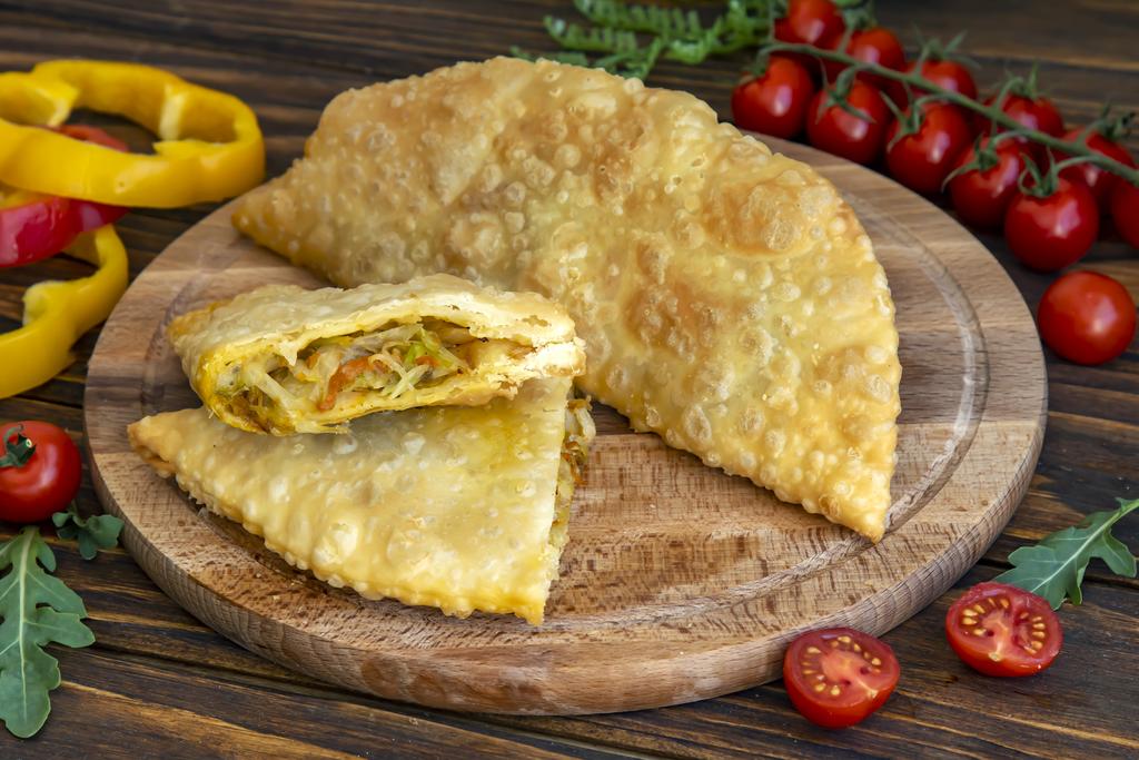 ЧЕБУРЕК С КАПУСТОЙ