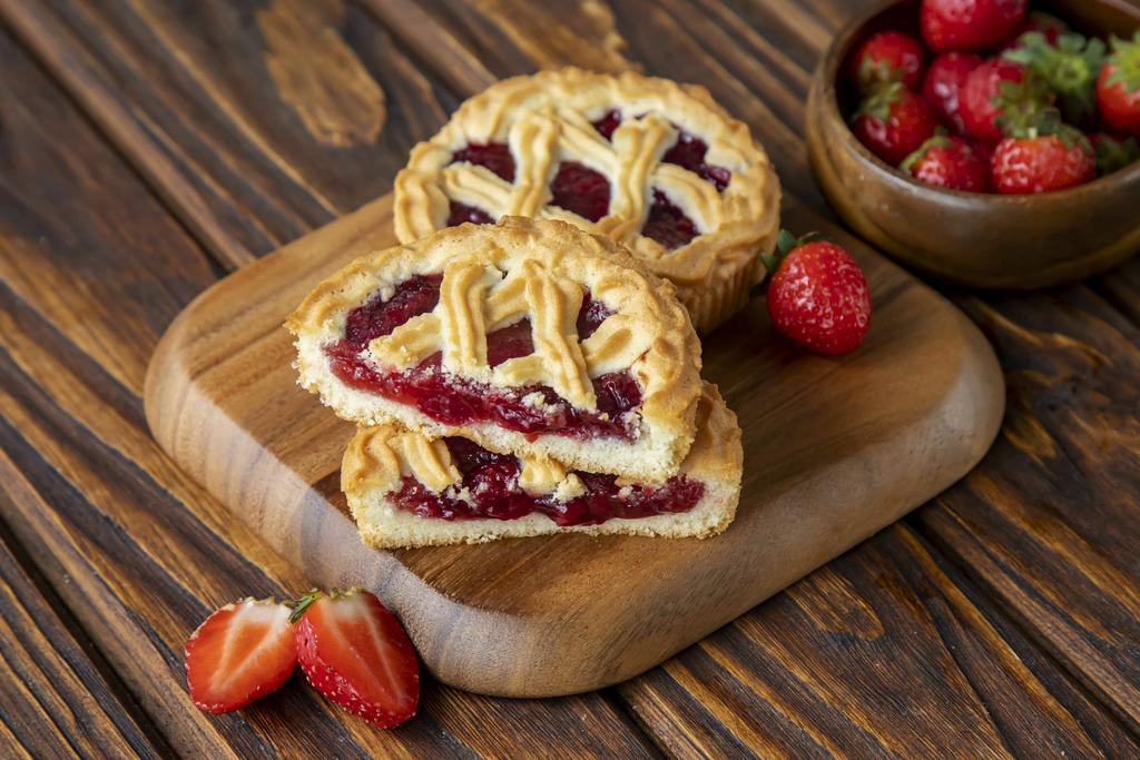 ЛУКОШКО С ВИШНЕЙ