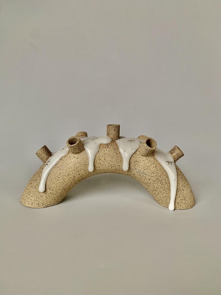 Скульптура  с белым "Золотые омары"